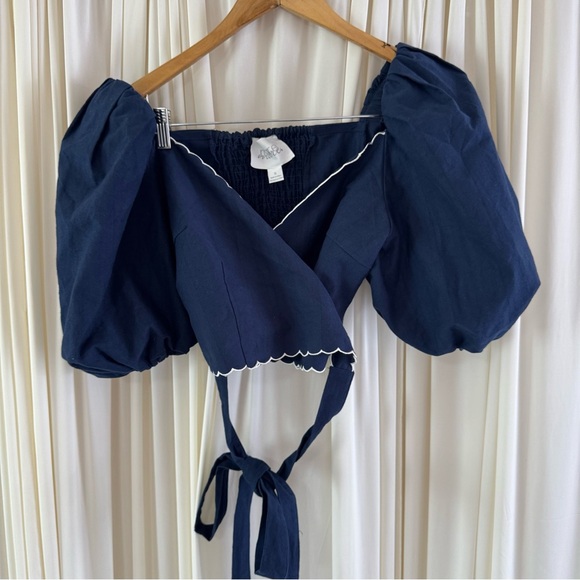 Anthropologie Mare Mare Puff-Sleeve Linen Wrap Blouse Navy White Scallop Sz Smal - Picture 3 of 9